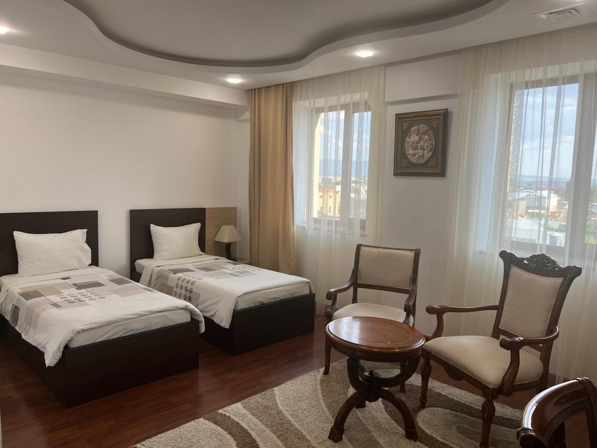 Vanatur Hotel Gyumri Exterior photo