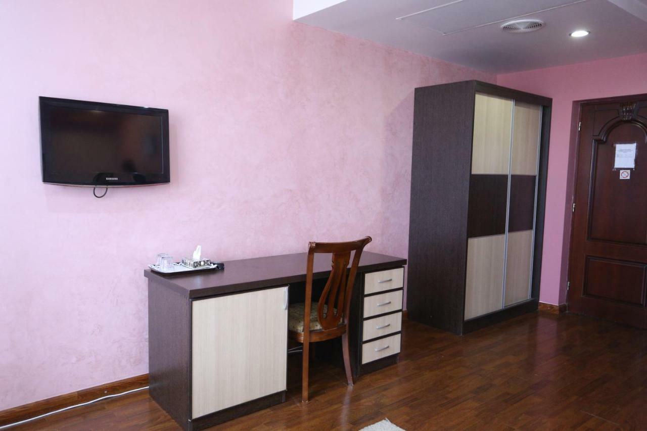 Vanatur Hotel Gyumri Exterior photo